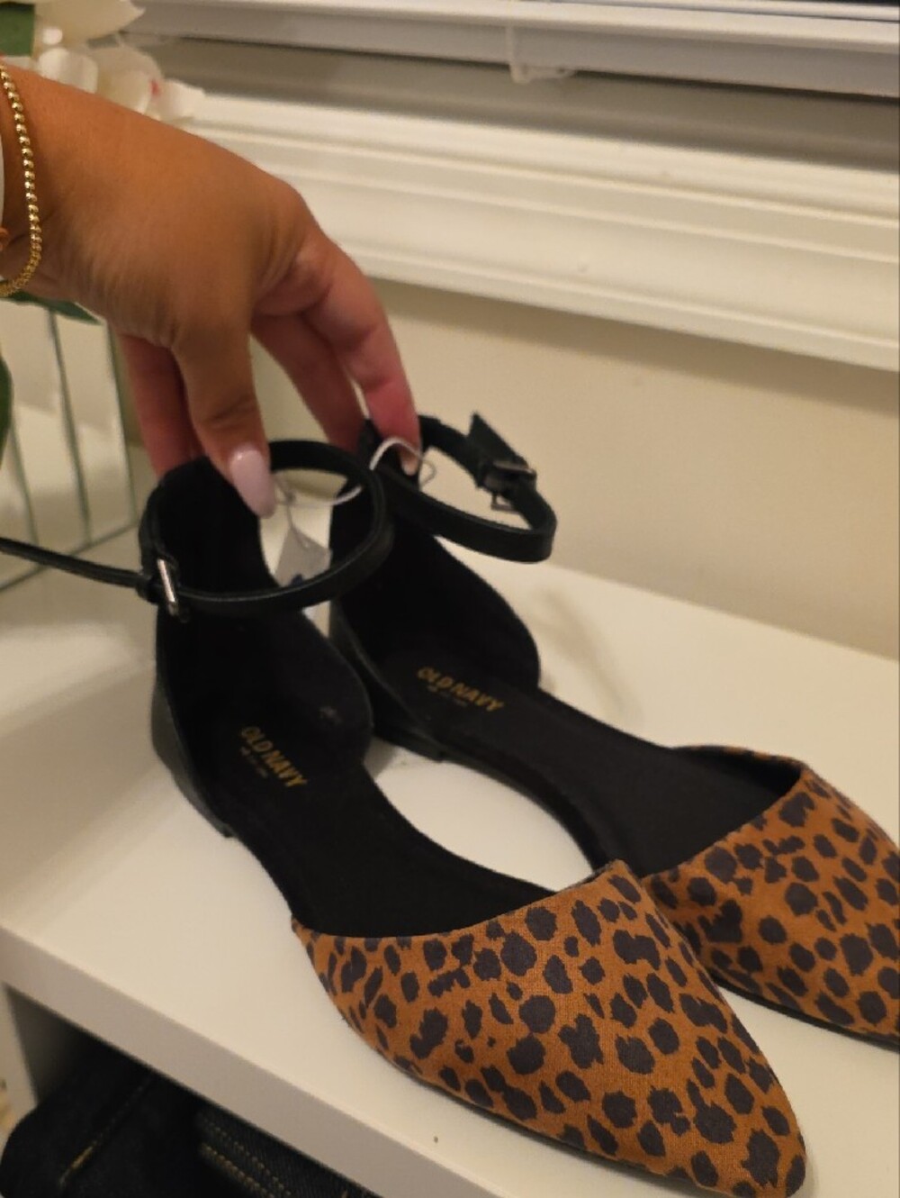 Leopard Print Pointed Toe Ankle Strap Flats - Brown - Picture 3 of 3